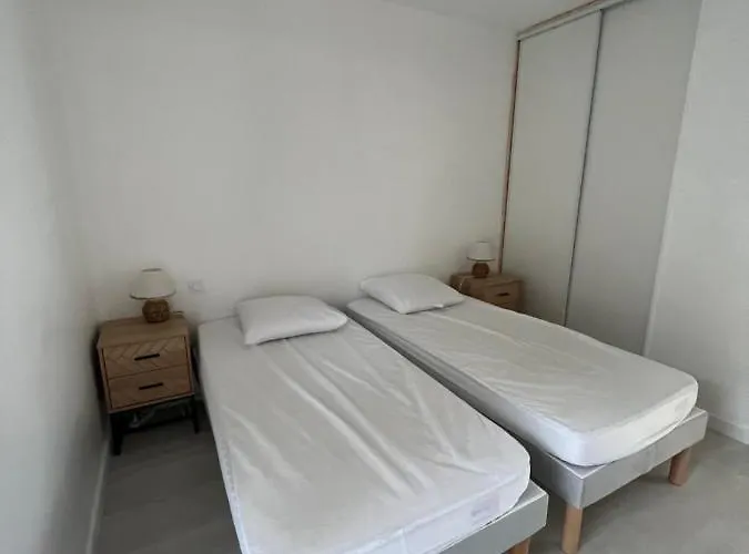 Les Batteries Face A La Apartamento